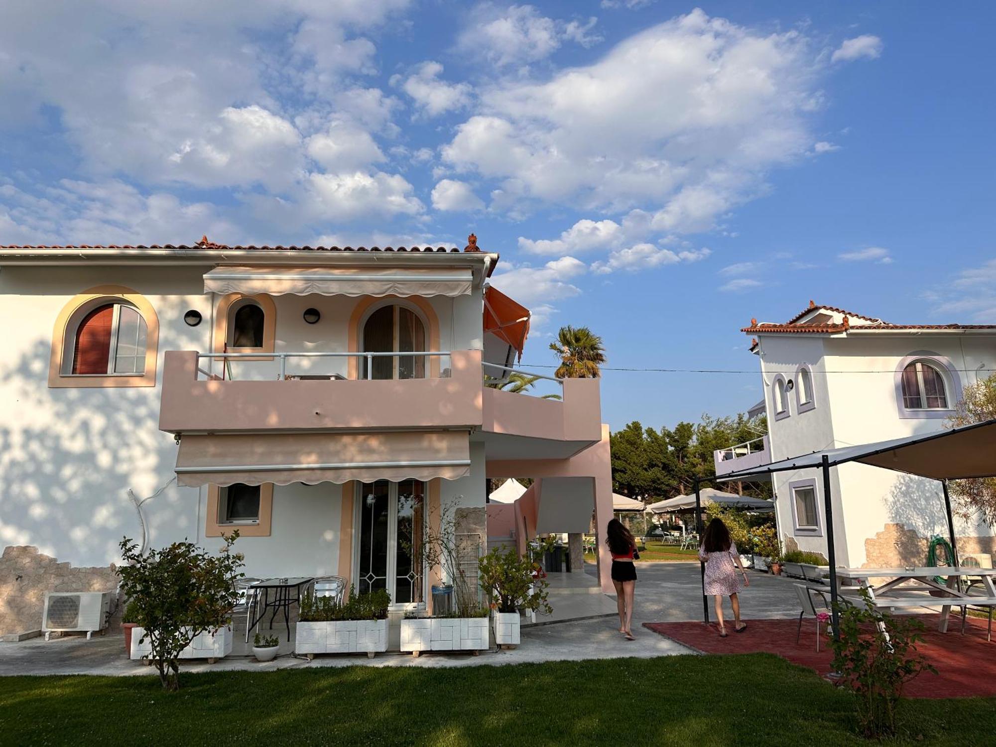 7Syn7 Aparthotel Oreoi Exterior foto